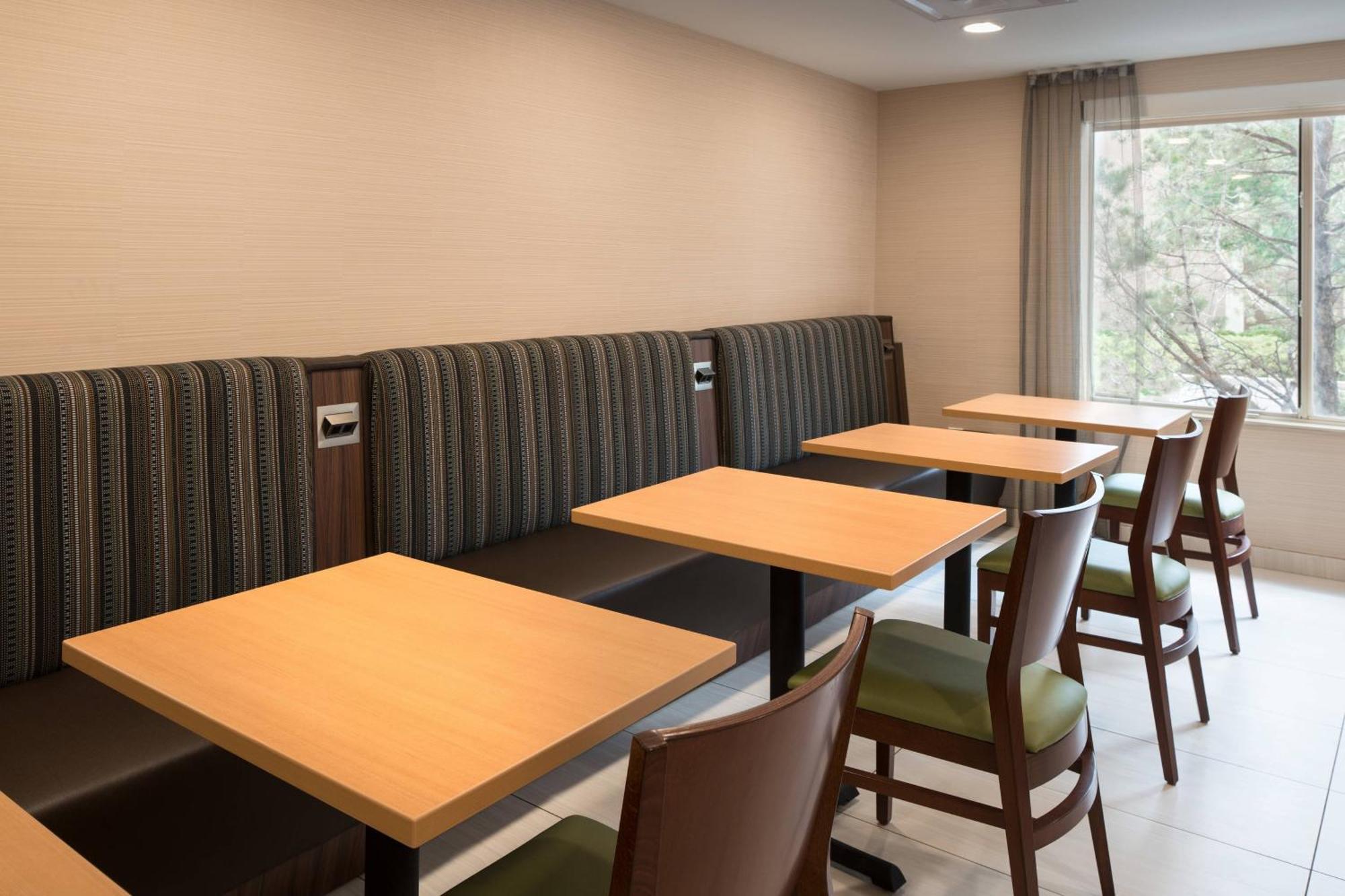 Fairfield Inn By Marriott Loveland Fort Collins Exterior foto